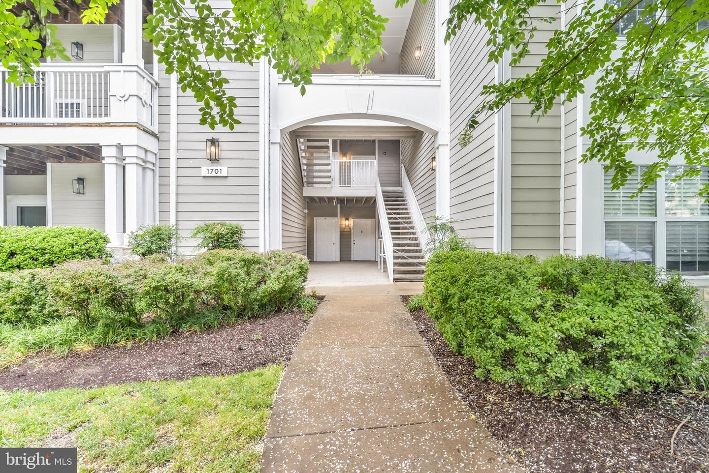 1701 Lake Shore Crest Drive #31 photo 4