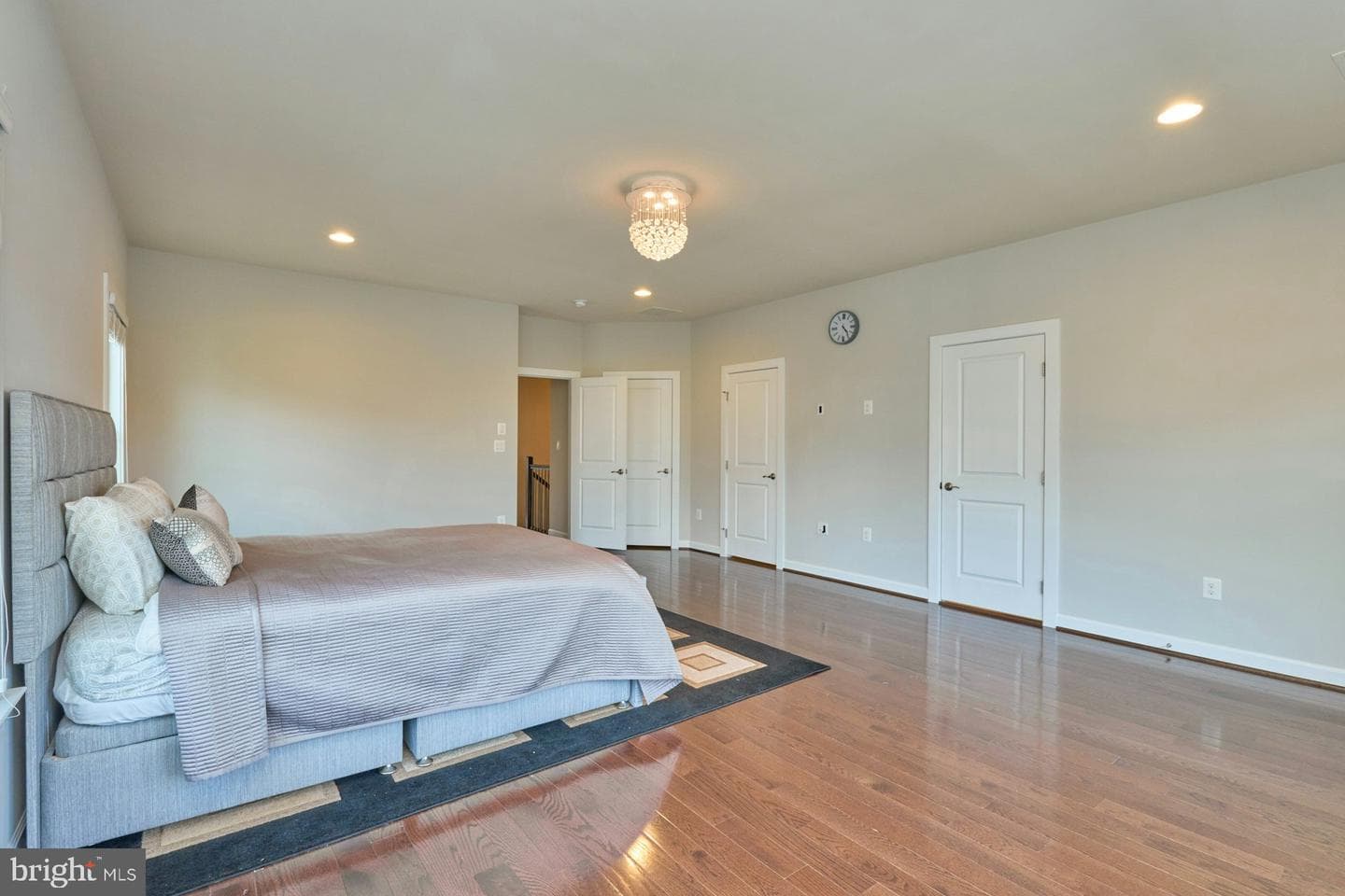 2358 Chadlington Road photo 37