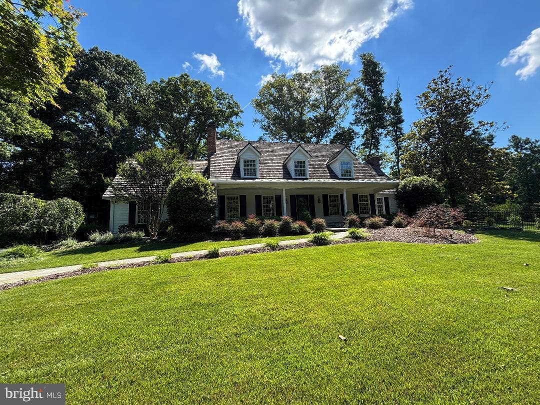 1123 Laurelwood Drive photo 4