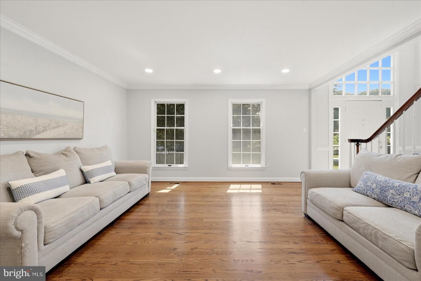 8814 Surrey Court photo 7