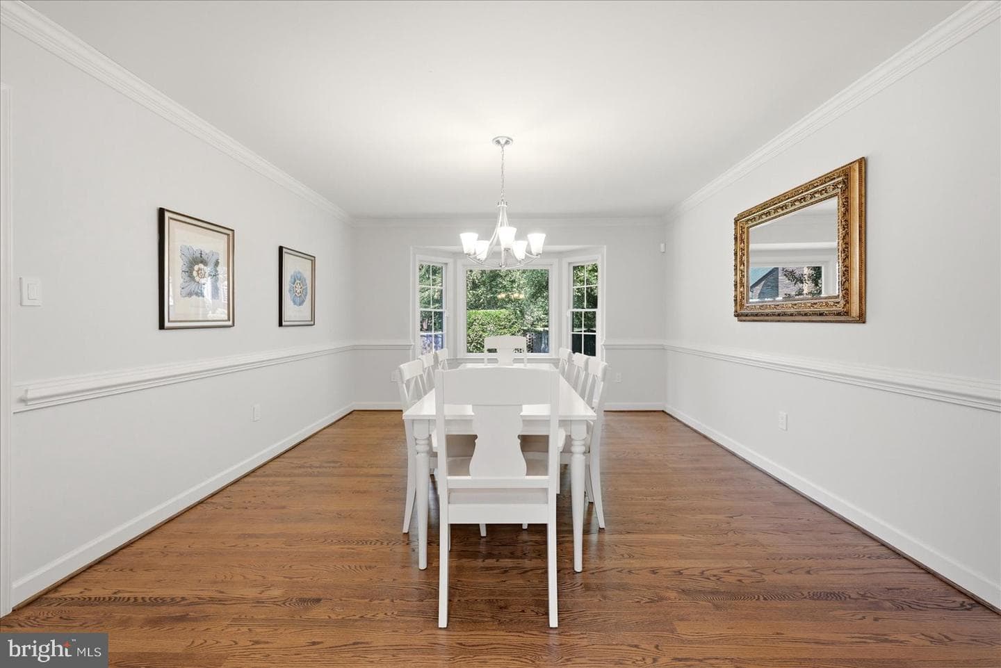 8814 Surrey Court photo 9