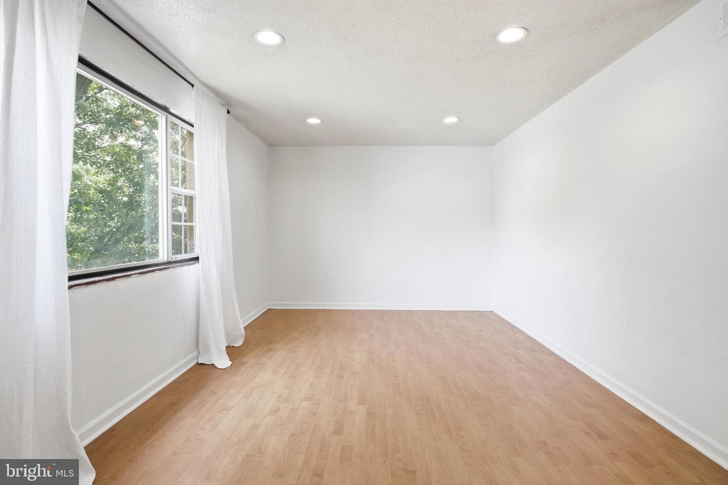 2900 Peyton Randolph Drive #201 photo 12