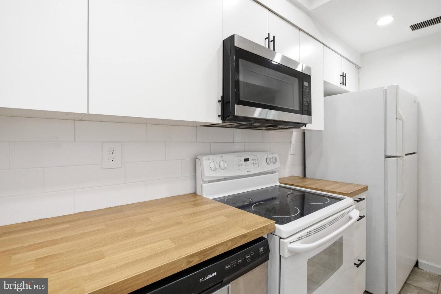 2900 Peyton Randolph Drive #201 photo 15