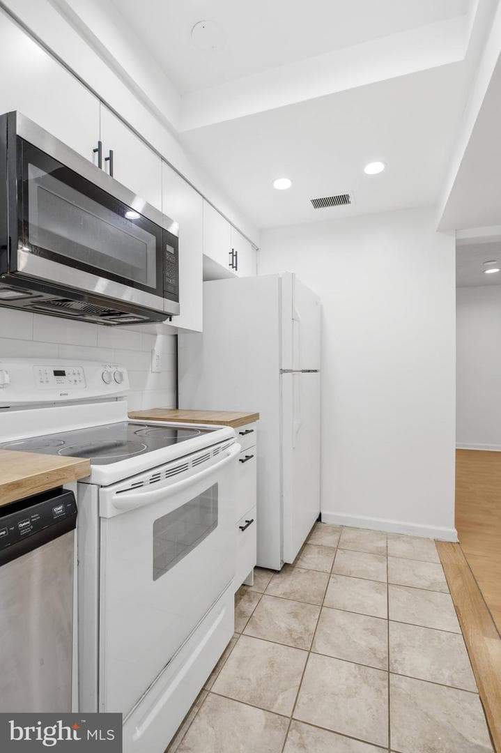 2900 Peyton Randolph Drive #201 photo 16