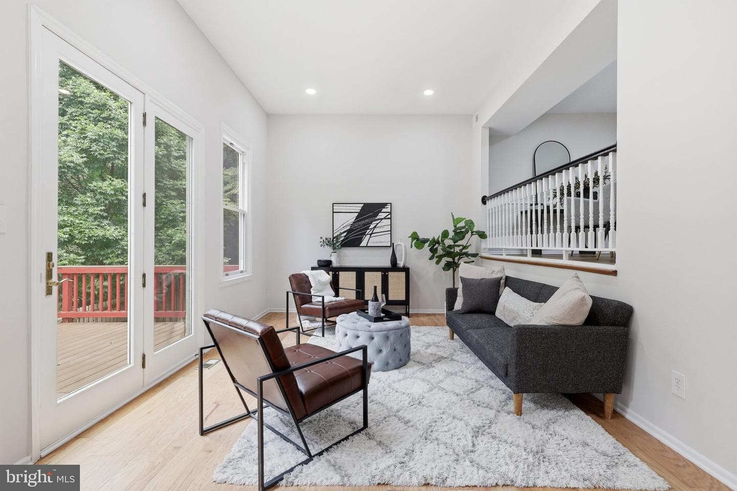8398 Uxbridge Court photo 4