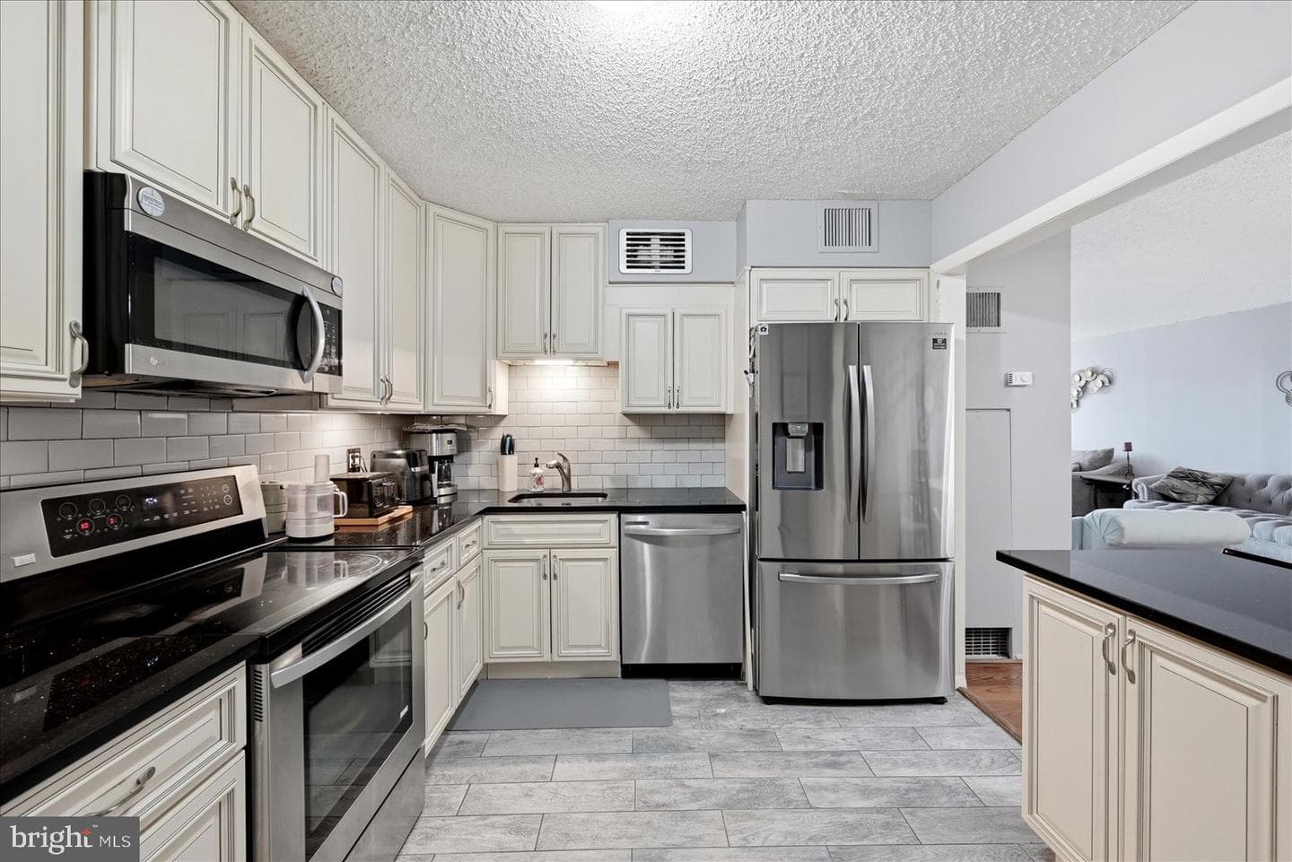1800 Old Meadow Road #1204 photo 8