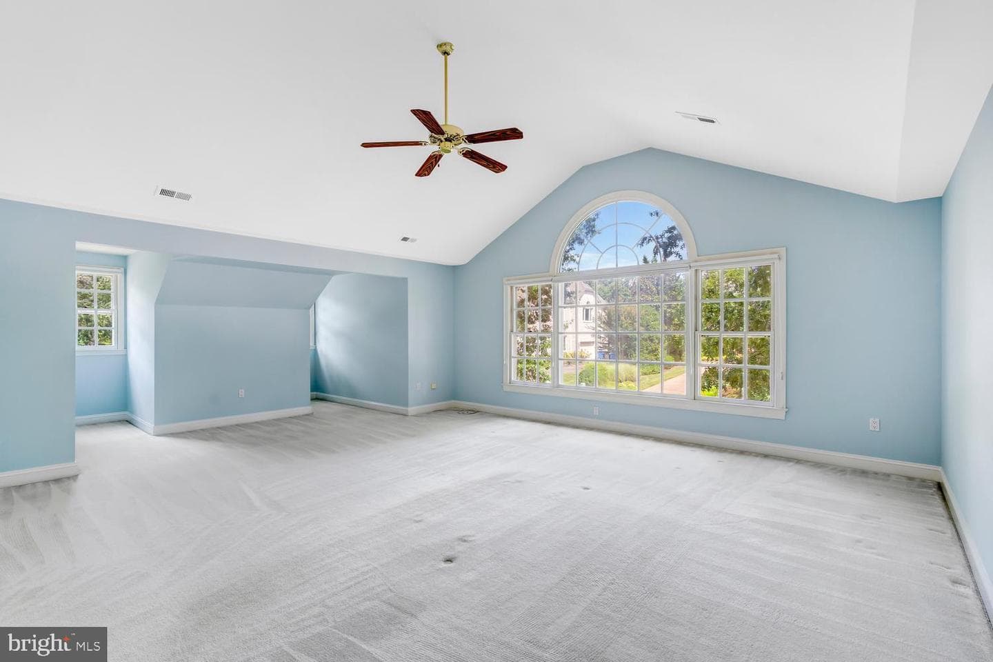 9400 Ludgate Drive photo 29