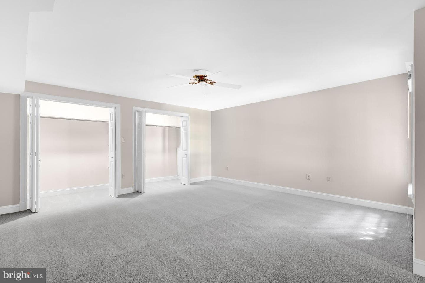9400 Ludgate Drive photo 48