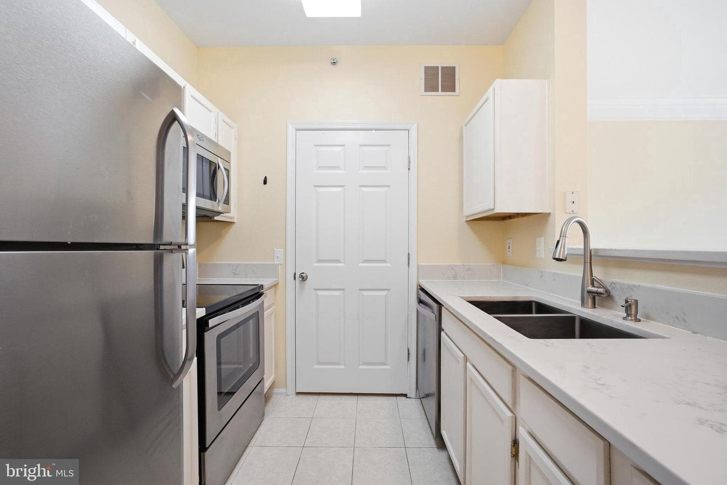 1580 Spring Gate Dr # 4415 photo 3