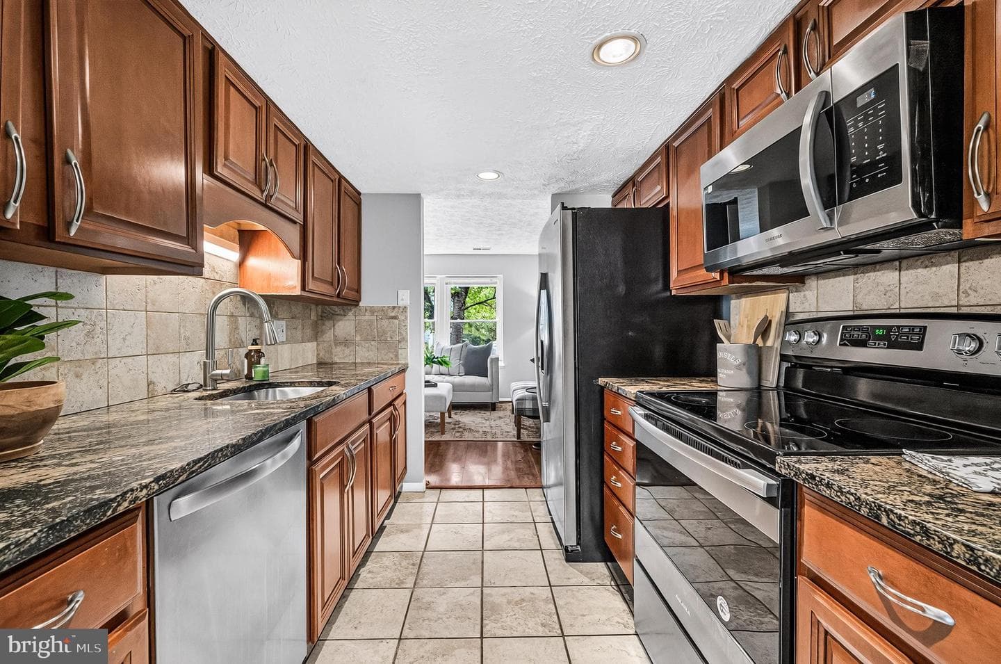 8315 Claremont Woods Drive photo 10