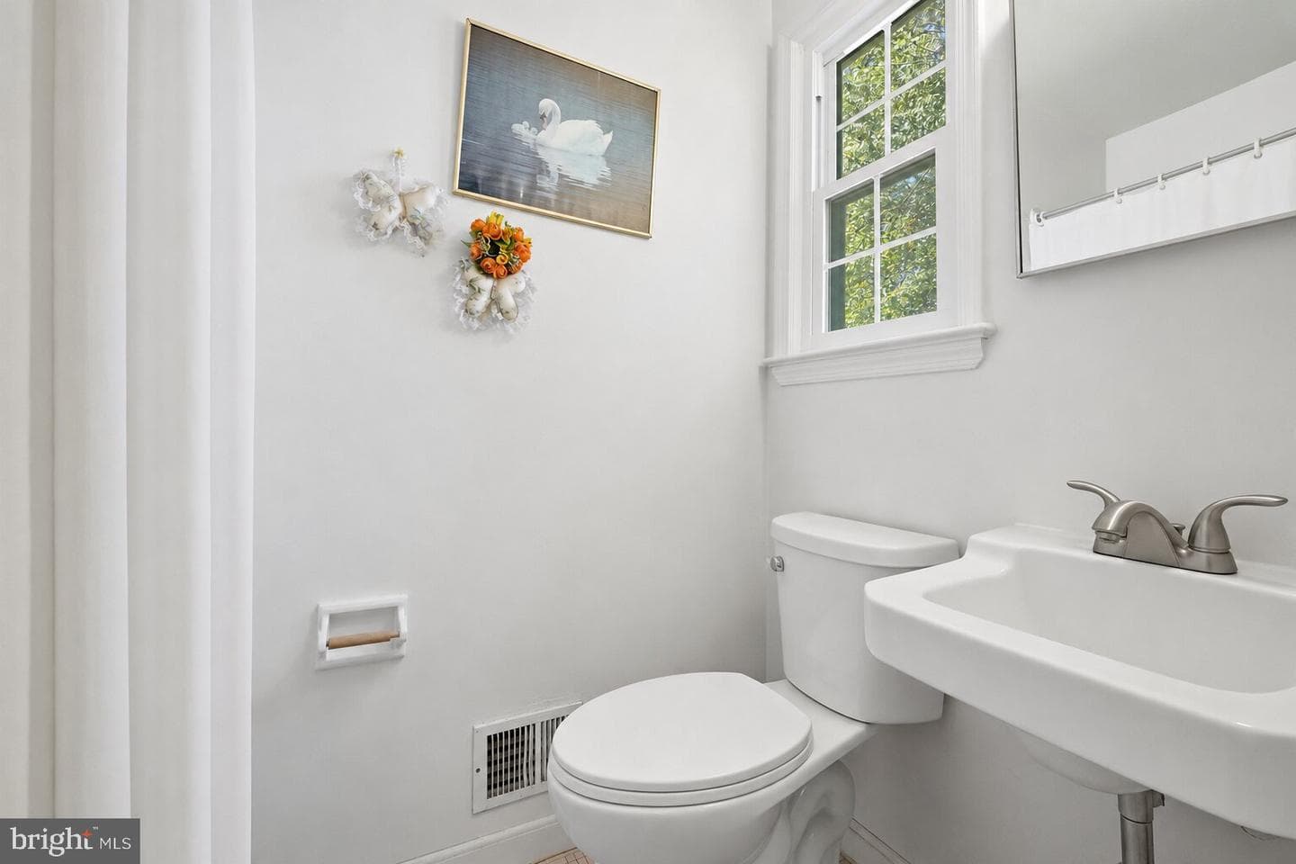 4908 Erie Street photo 7