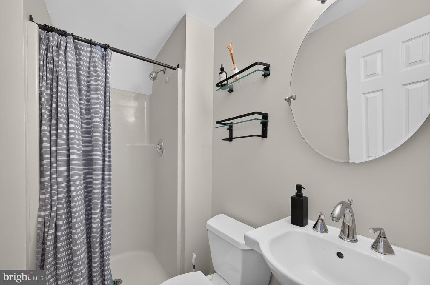 8618 Dellway Lane photo 39