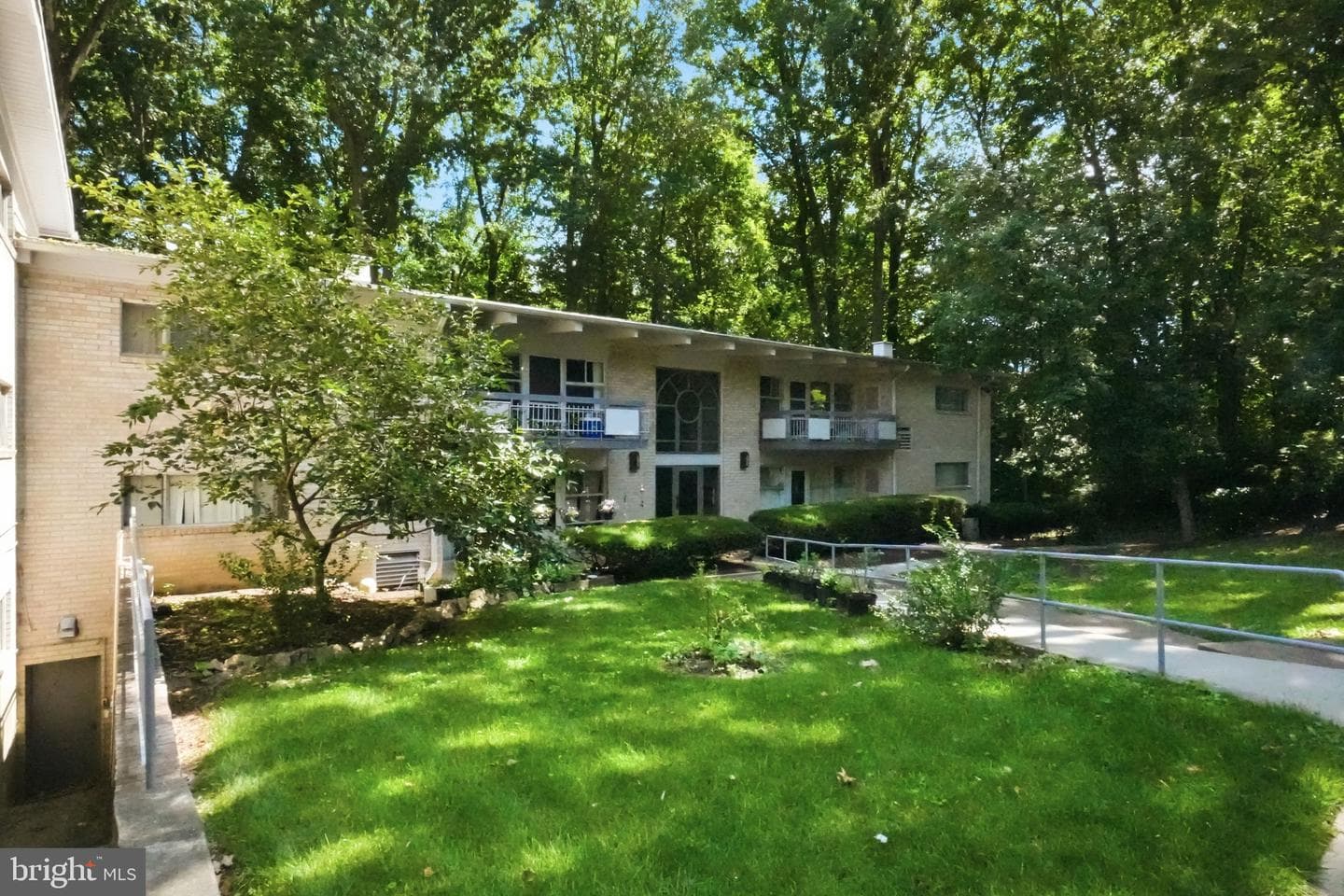 7740 Donnybrook Ct # 202 photo 3