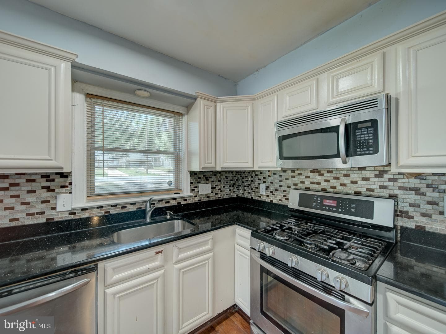 2508 Fleming Street photo 31