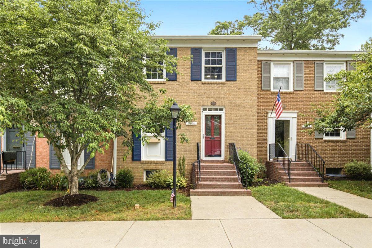 7674 Tiverton Drive photo 27