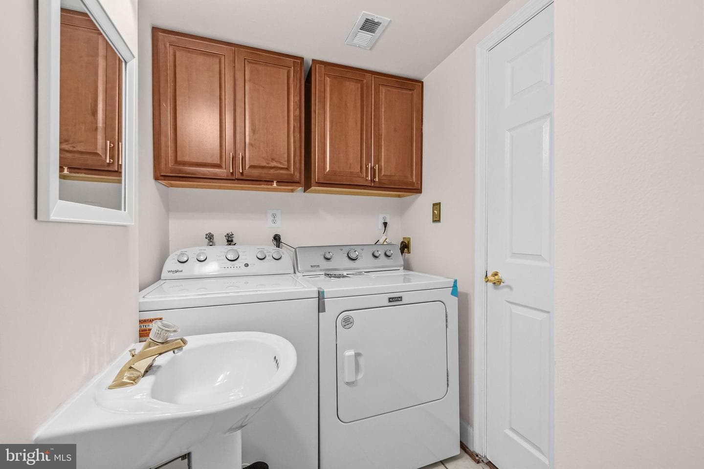 4471 Forest Glen Court photo 18