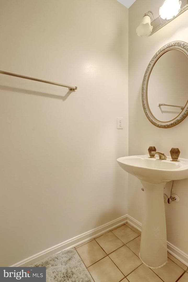6167 Castletown Way photo 11