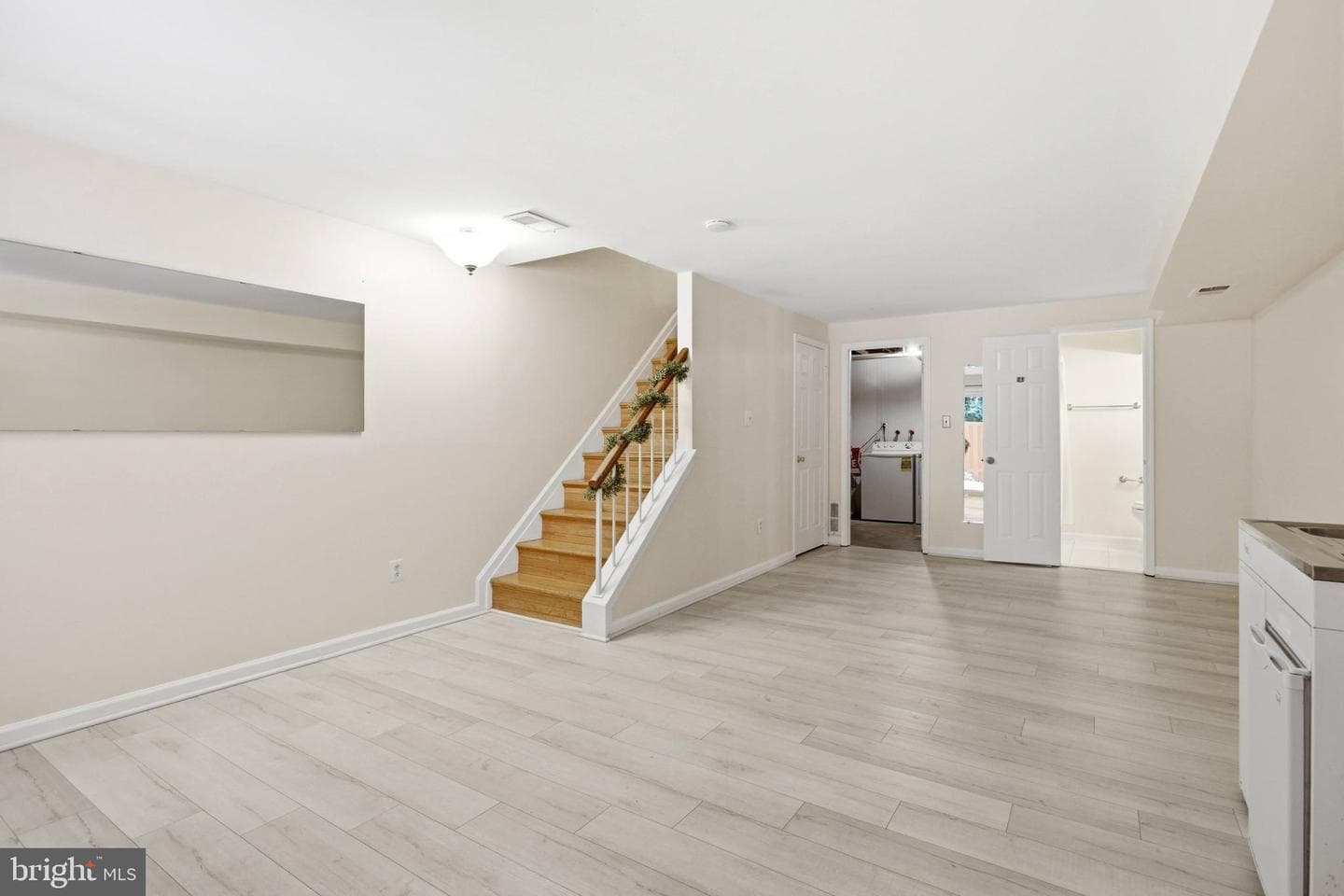 8434 Springfield Oaks Drive photo 28