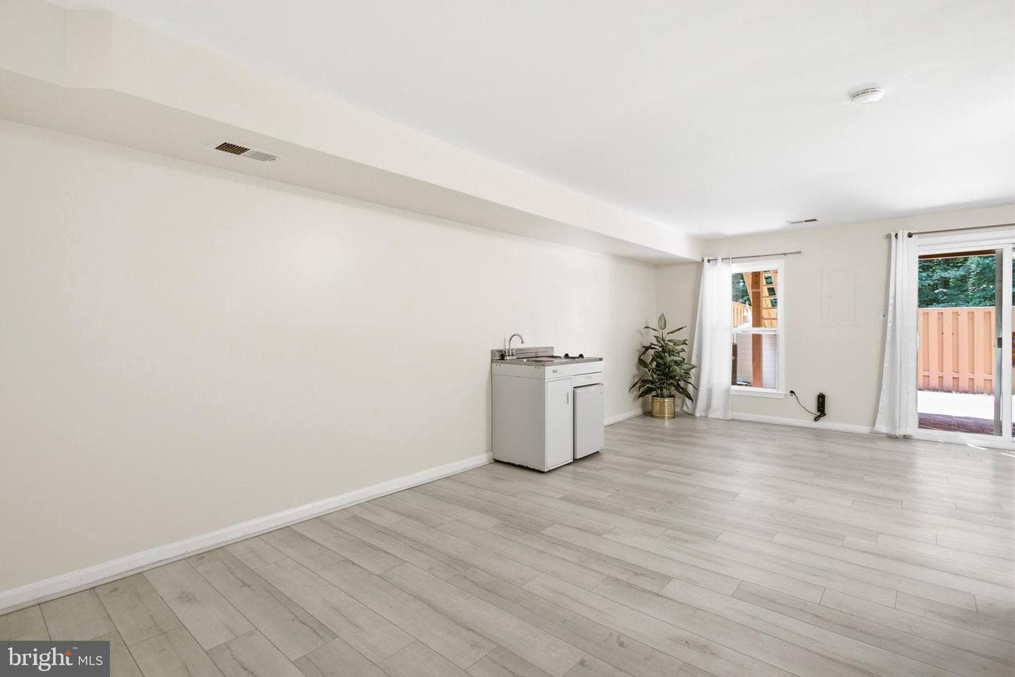 8434 Springfield Oaks Drive photo 30