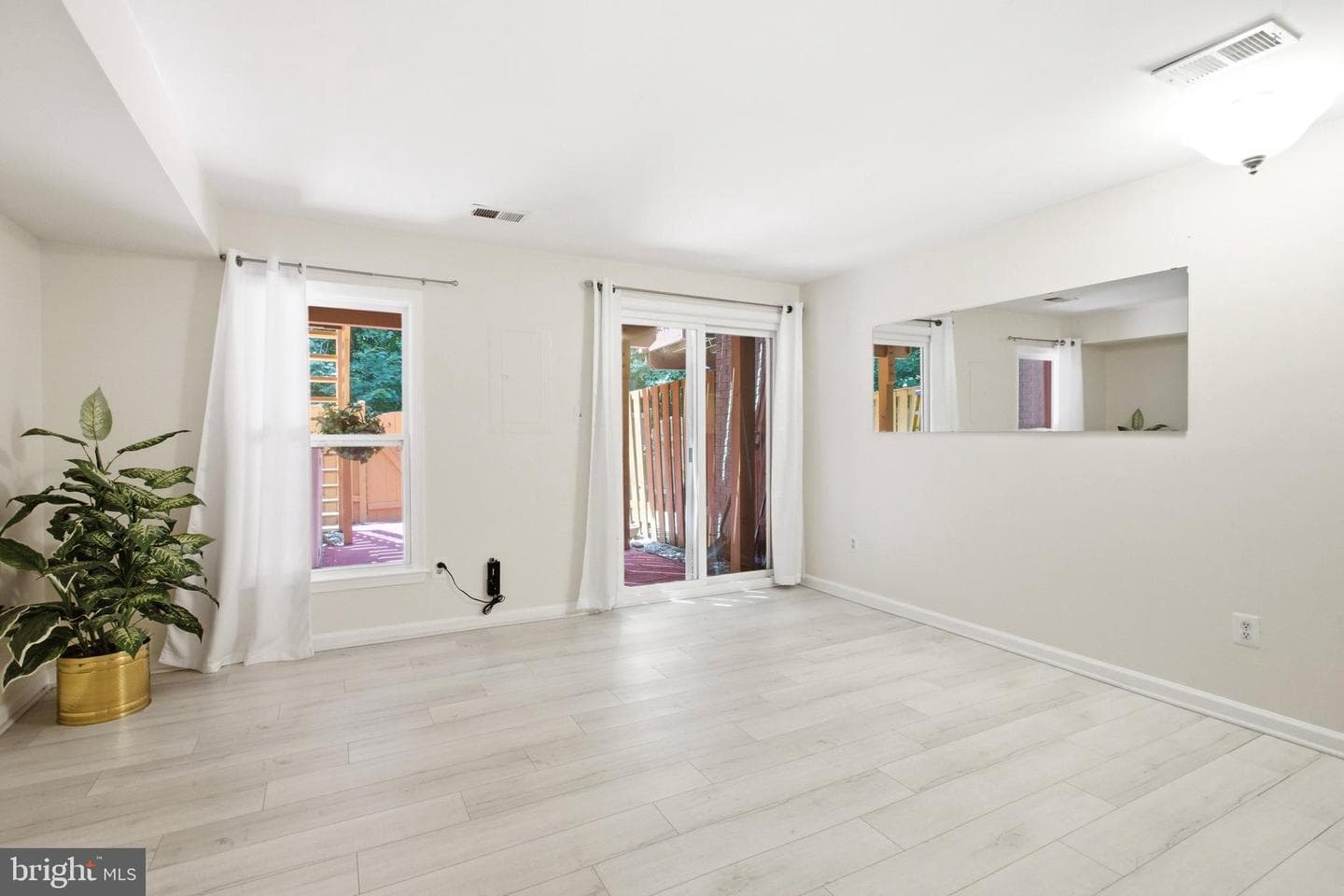 8434 Springfield Oaks Drive photo 31