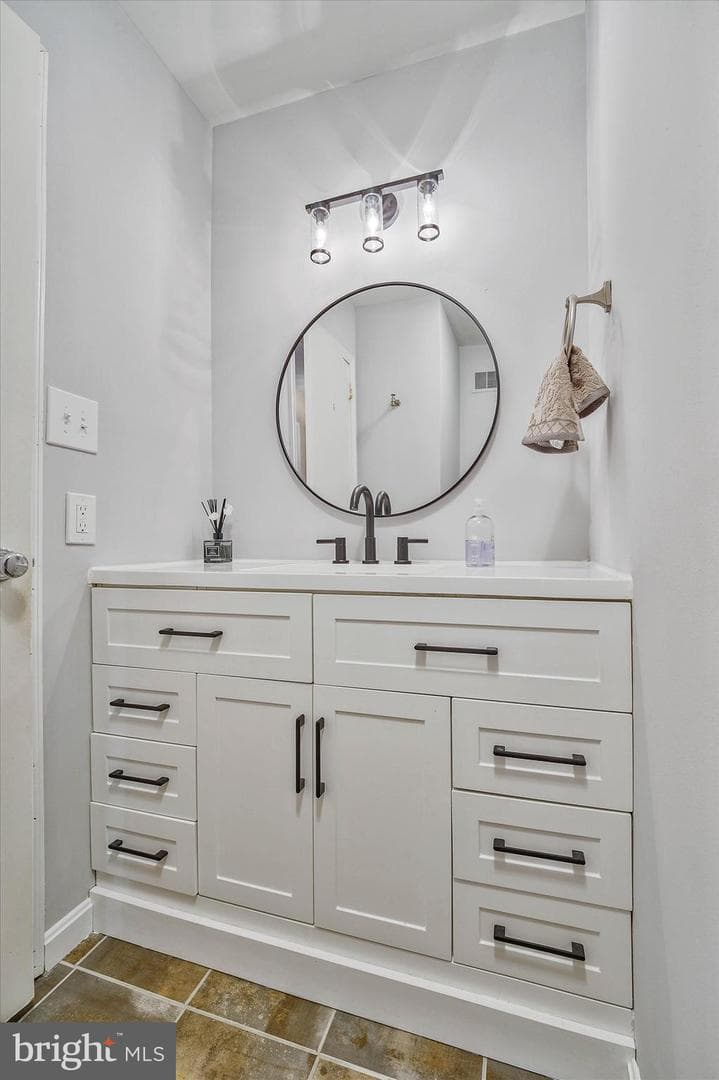 7902 Larrick Court photo 21