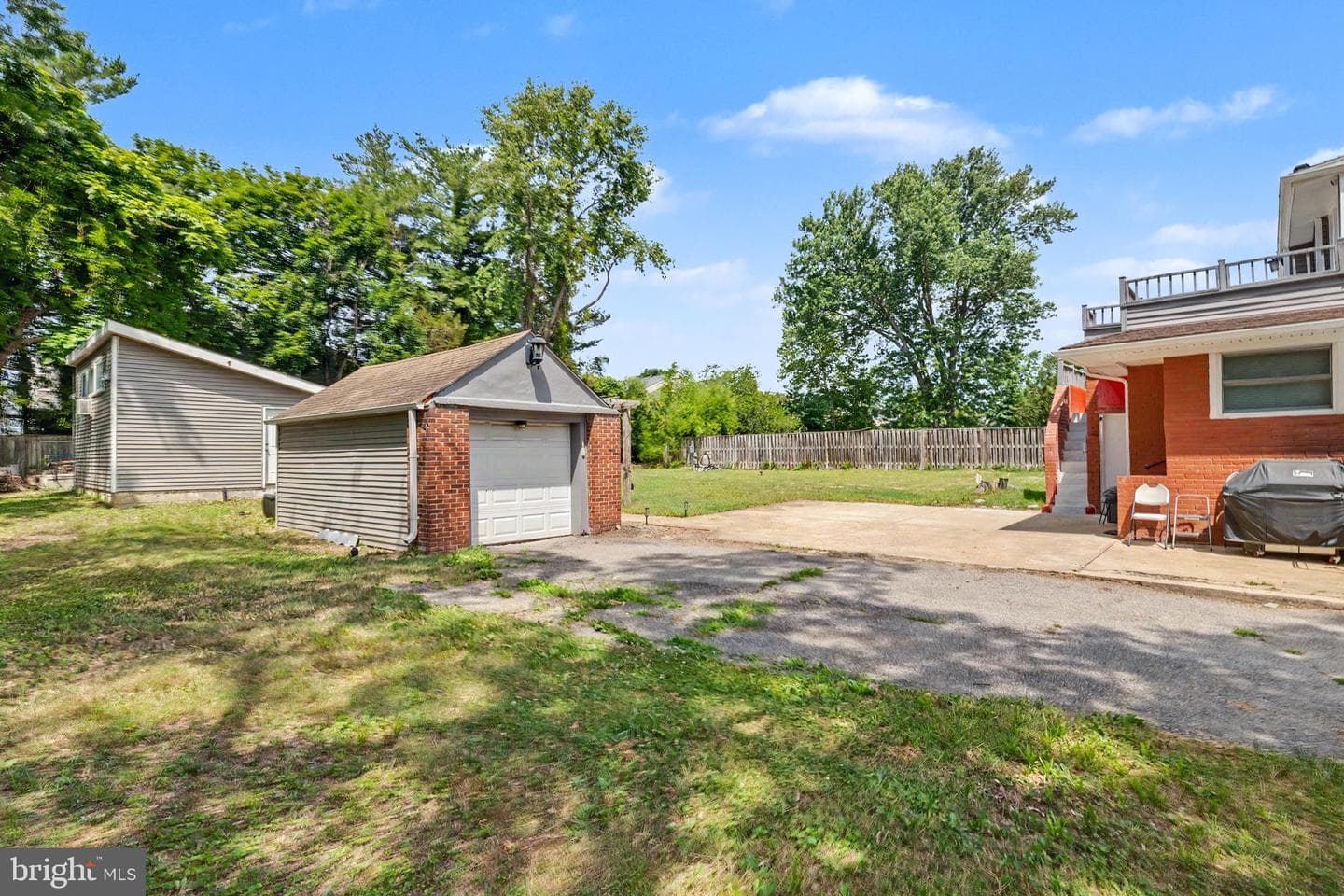 8608 Woodlawn Court photo 37
