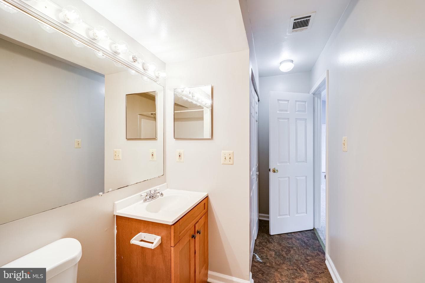 5703 Shadwell Court #23 photo 17