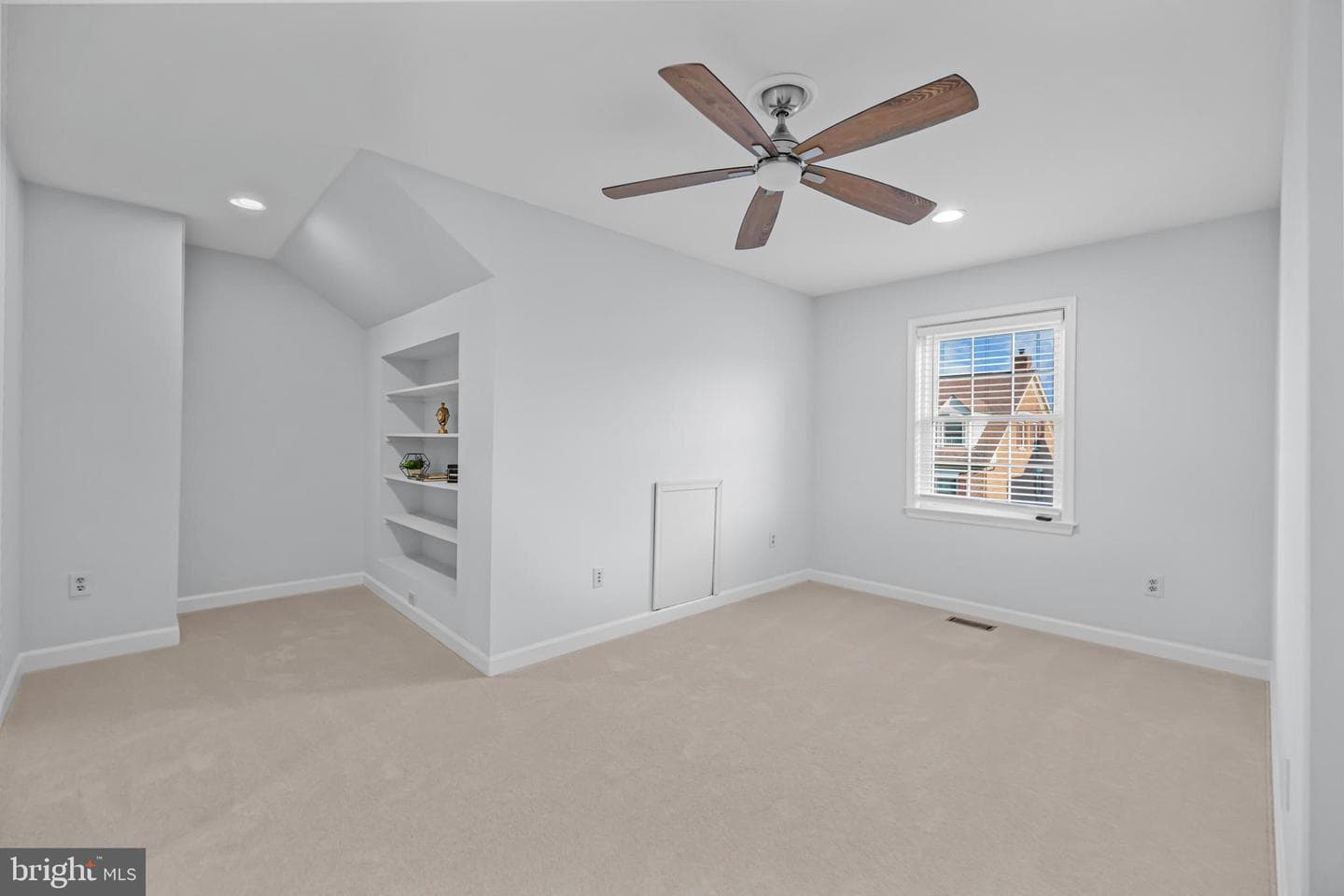 6261 Masefield Court photo 52