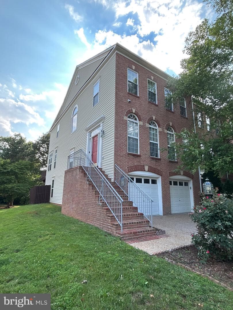 13616 Big Boulder Road, Herndon