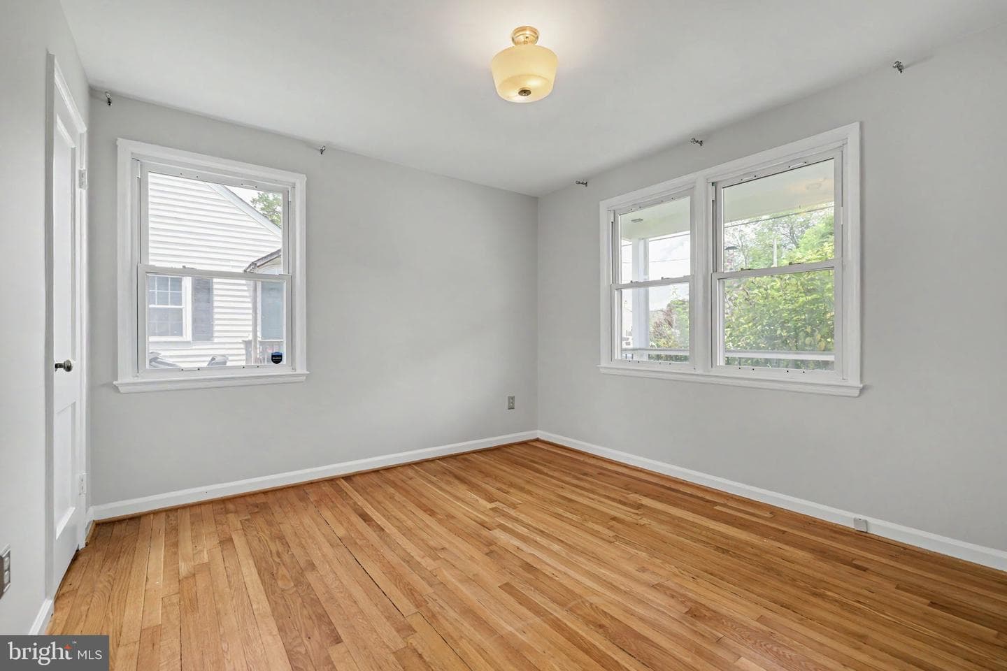 3128 Wayne Road photo 9