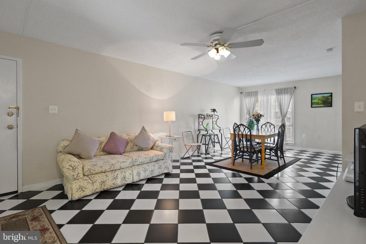8607 Village Way #d photo 6