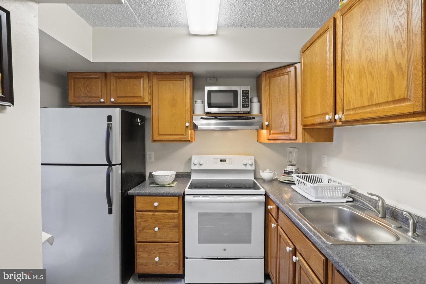 8607 Village Way #d photo 8
