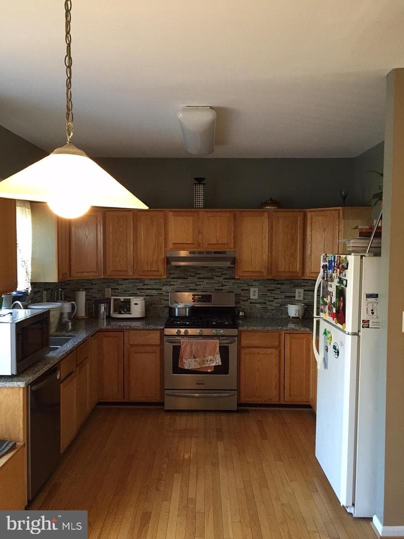 2503 Clover Field Circle photo 7