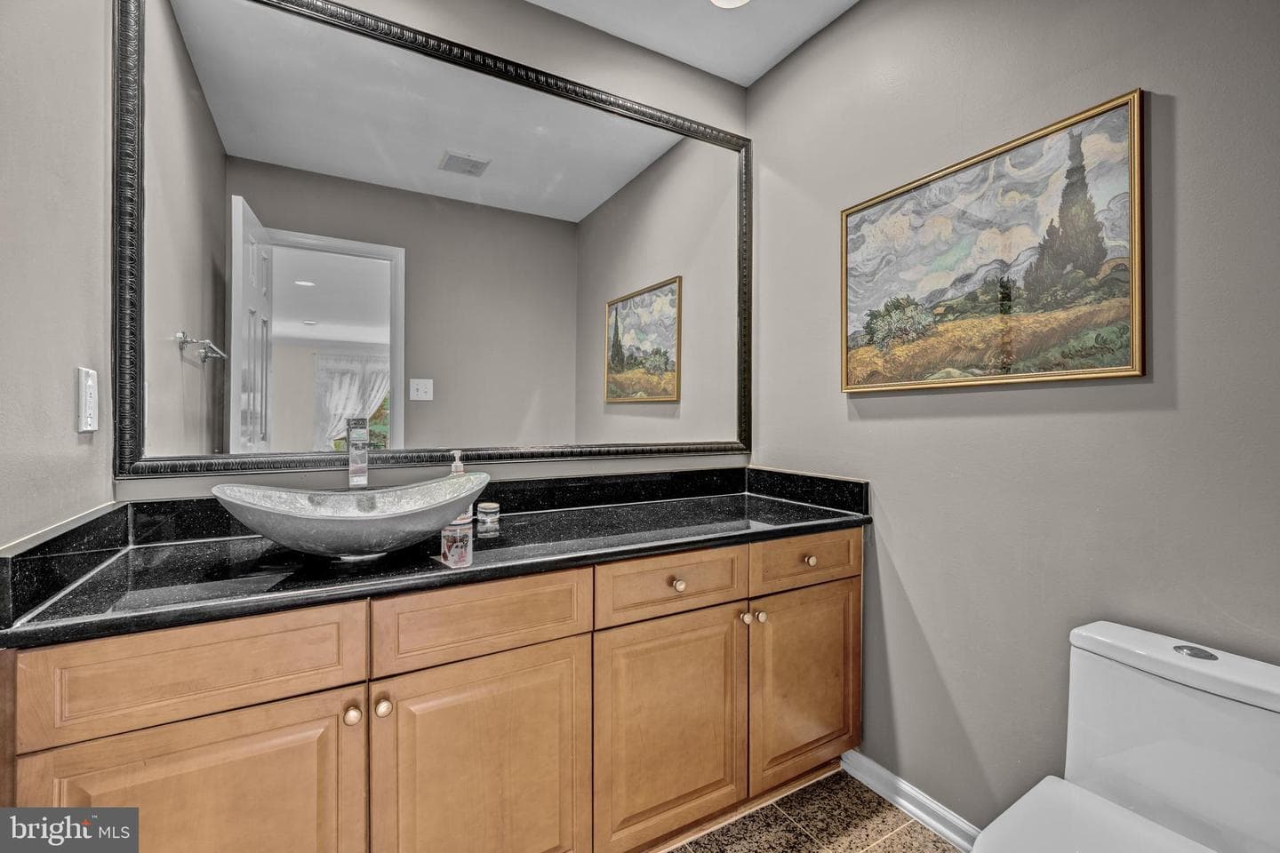 1077 Spring Hill Road photo 25