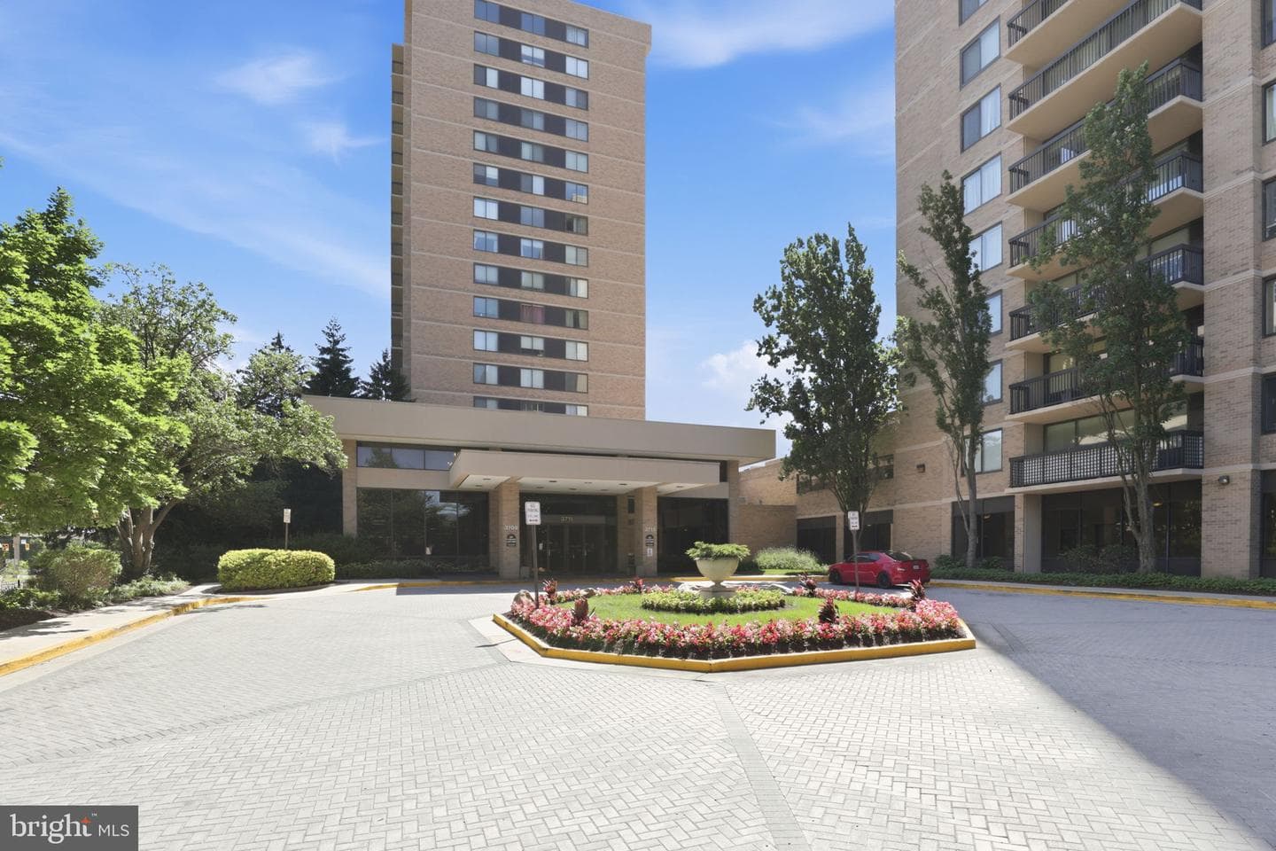 3713 S George Mason Drive #810 photo 28