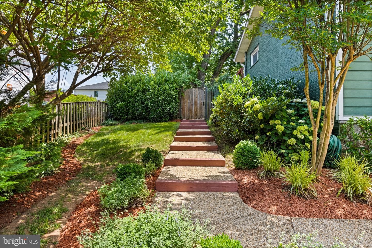 1603 Simmons Drive photo 4