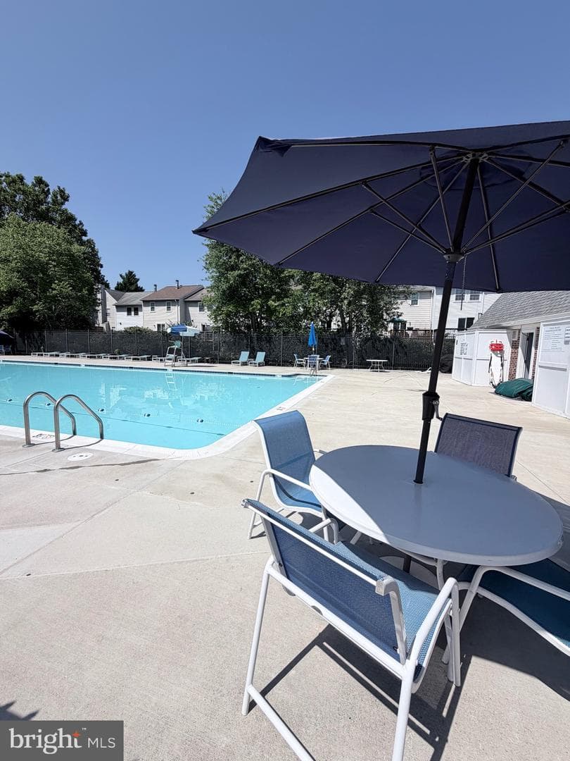 4048 Spring Run Court photo 23