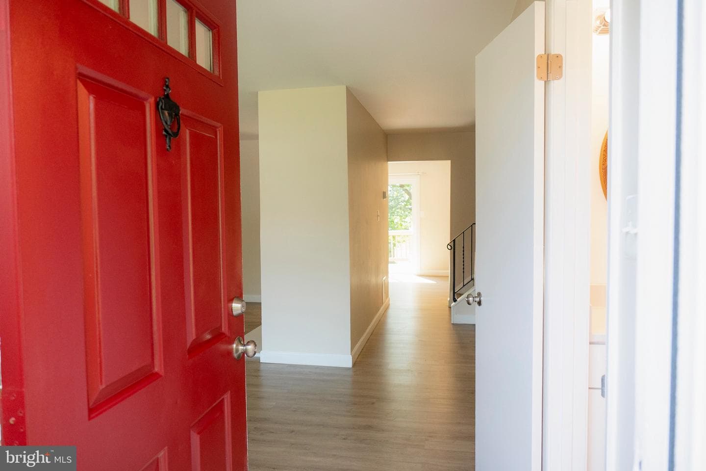 4048 Spring Run Court photo 3