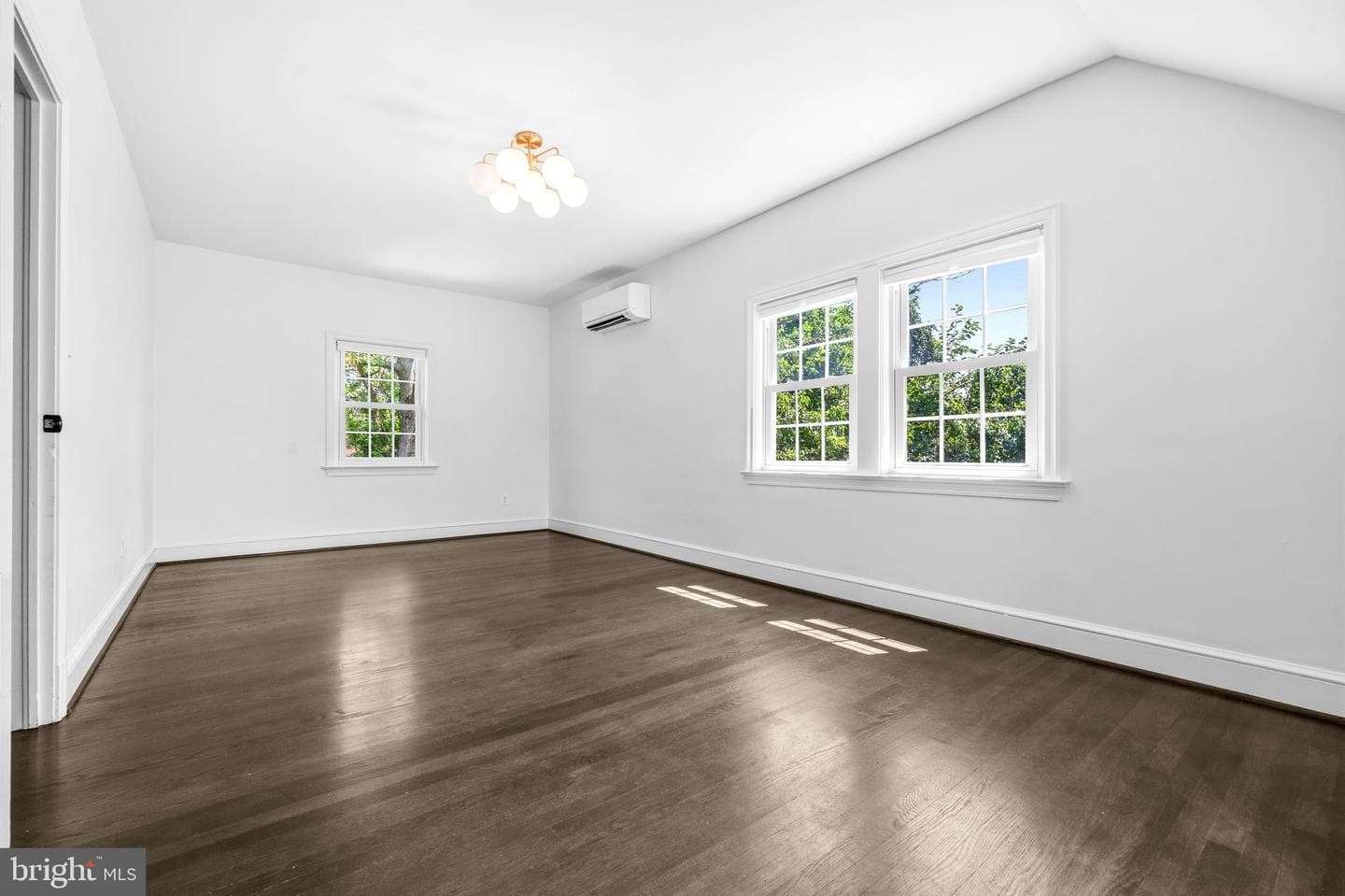 3104 Collard Street photo 23