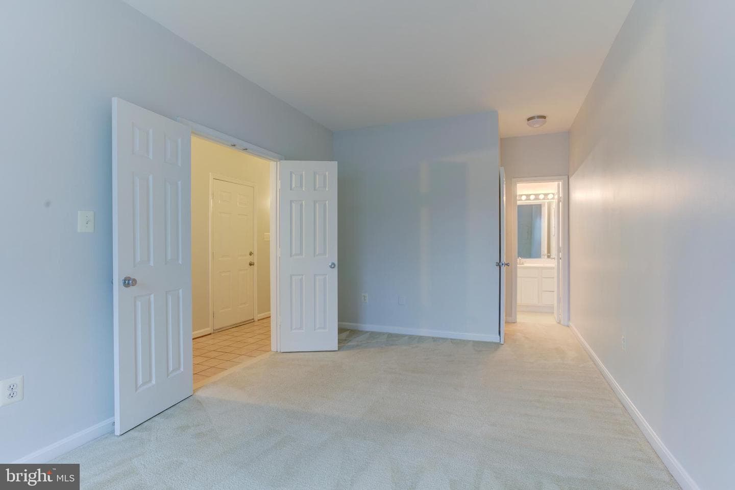 2504 Logan Wood Dr photo 8