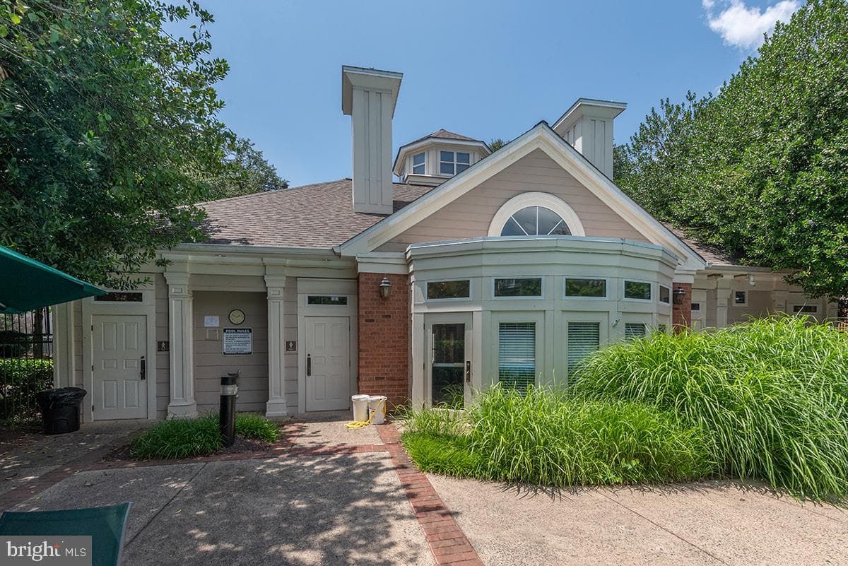 2204 Westcourt Ln # 317 photo 22