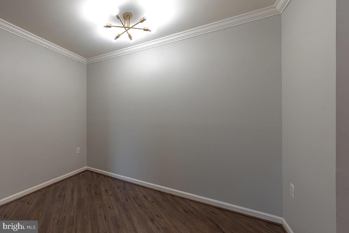 2204 Westcourt Ln # 317 photo 6