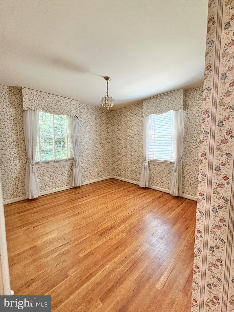 4902 Ravensworth Road photo 4
