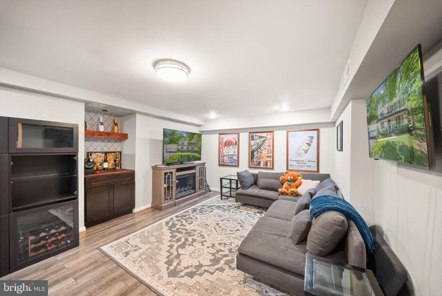 2655 Petersborough Street photo 33