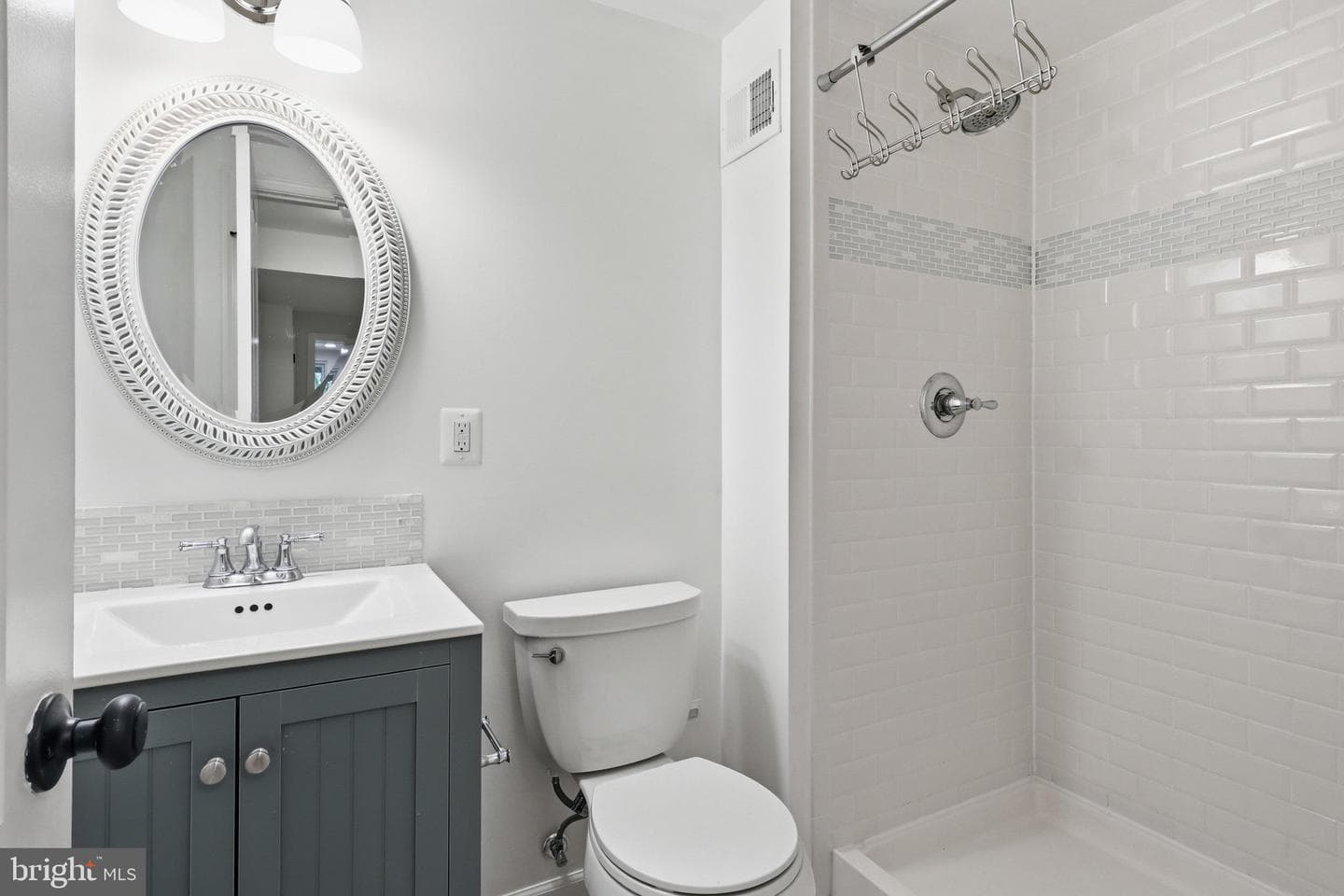 10100 Walnut Wood Court photo 35