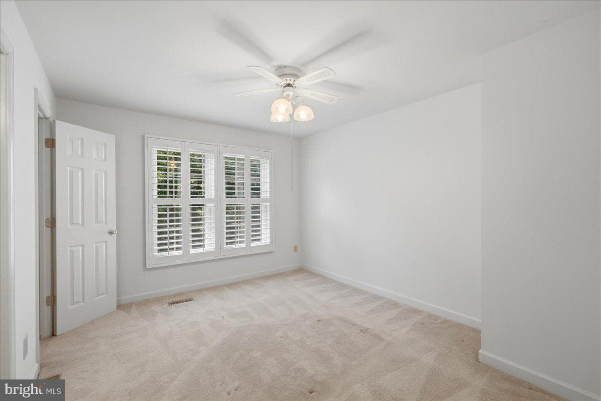 6090 Joust Lane photo 17