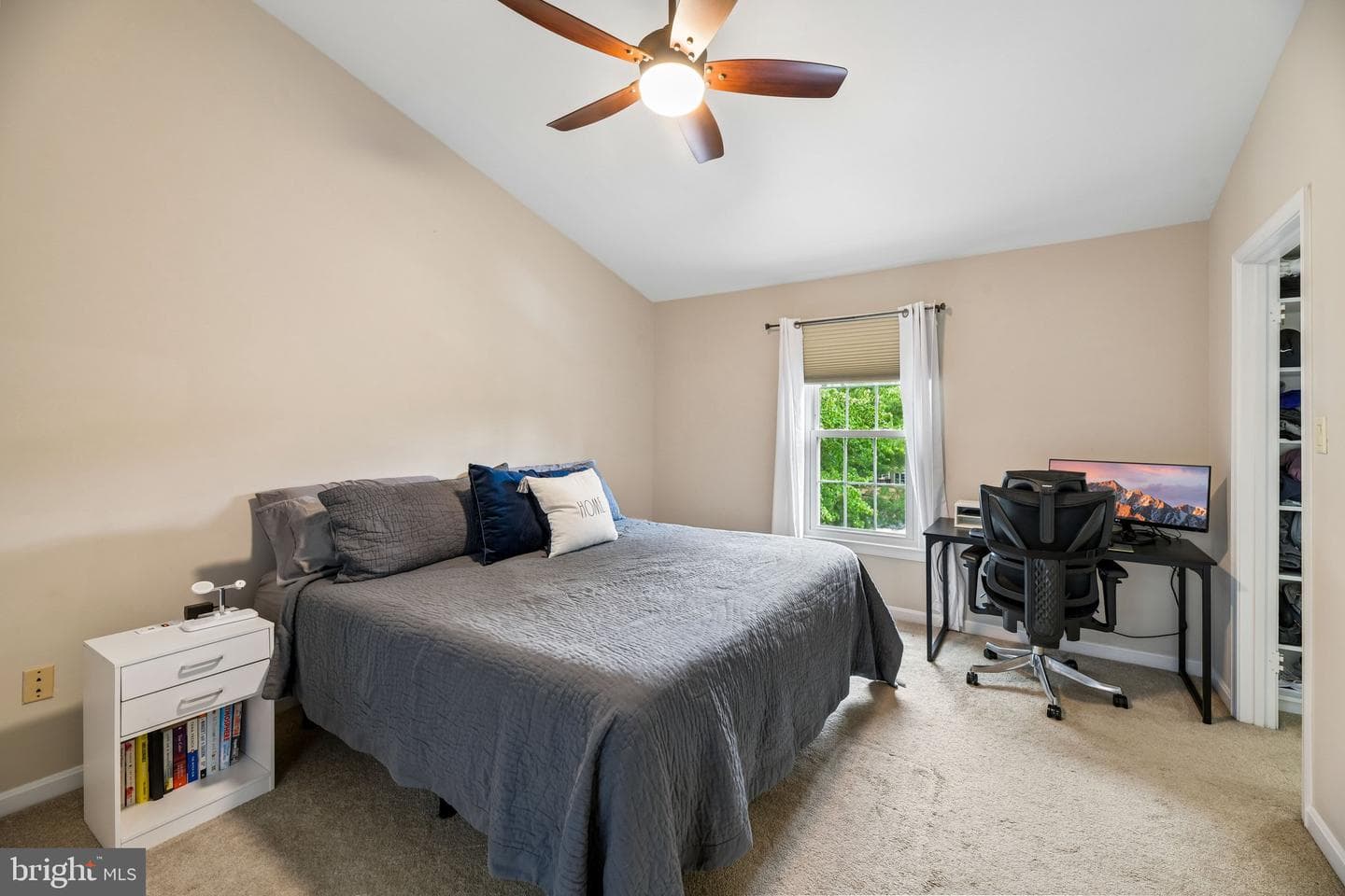 5943 Norham Drive photo 22