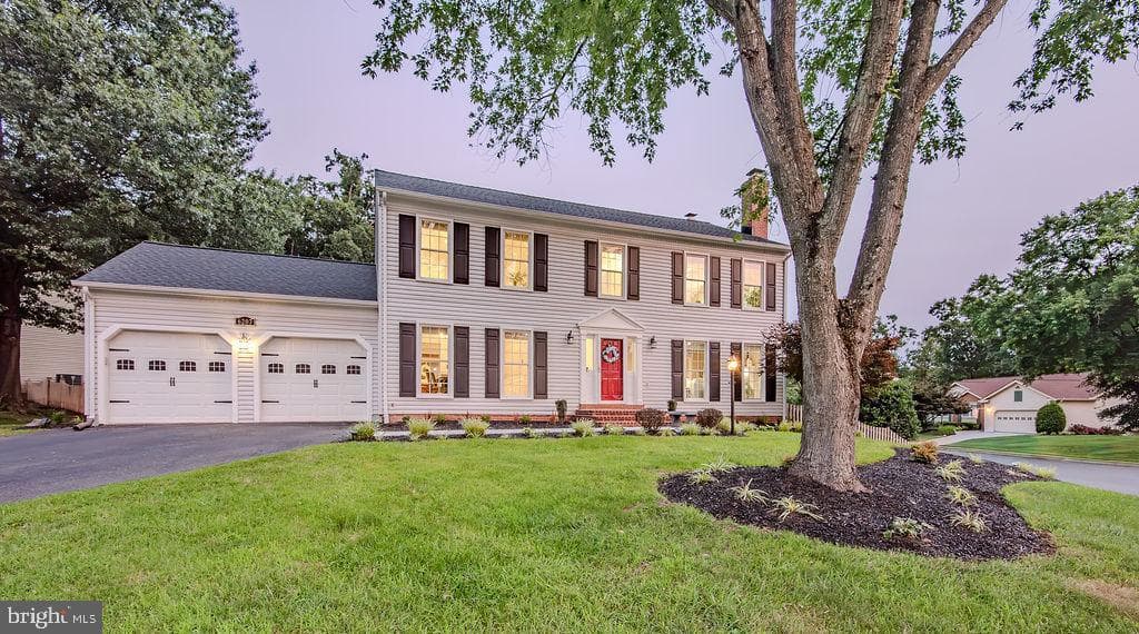 6207 Maple Run Court photo 8
