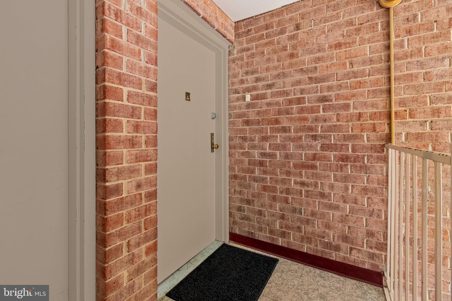 9721 Kings Crown Court #202 photo 26