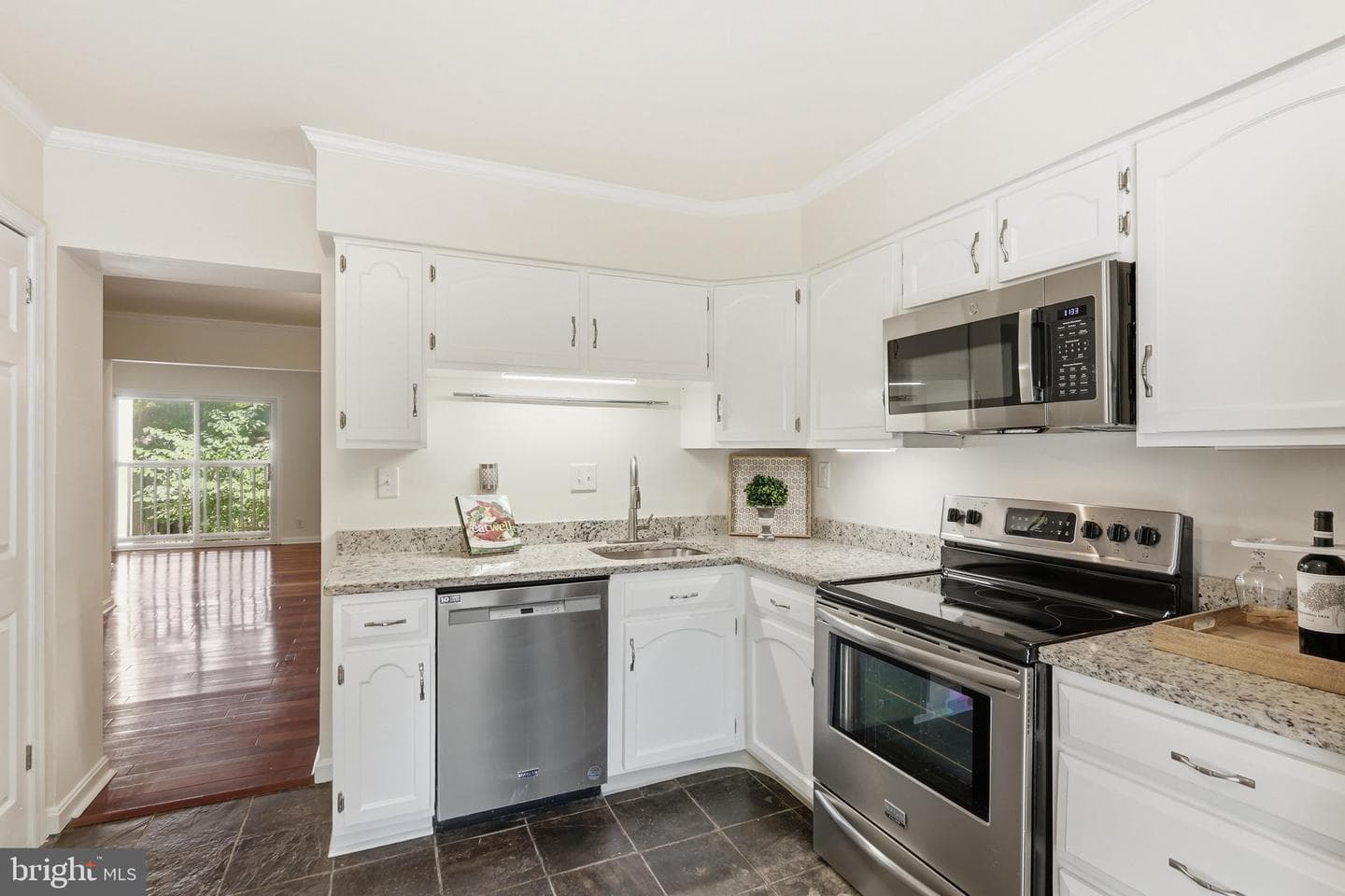 1651 Valencia Way photo 18